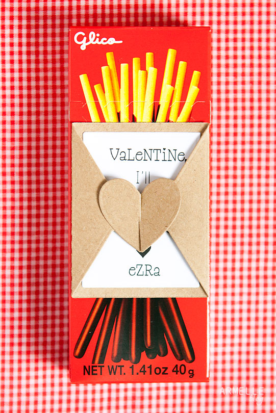 Free Class Valentine Printable // Pocky Stick Valentine // Armelle blog