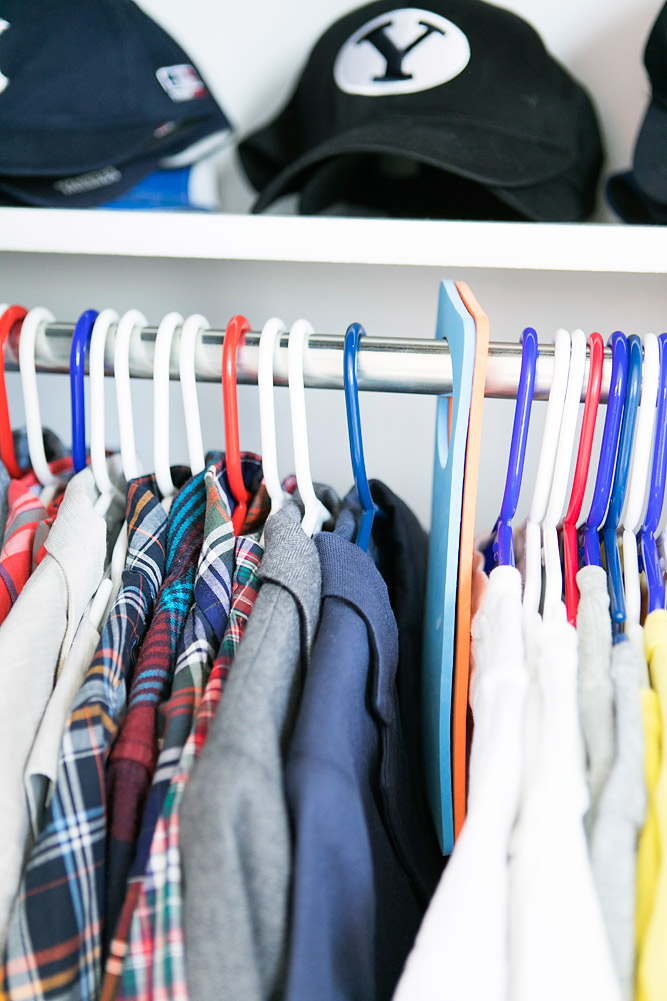 How to Organize a Kids Closet